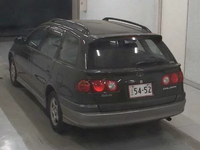 Toyota CALDINA  с аукциона в Японии