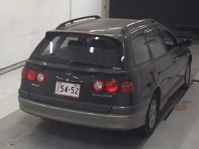 Toyota CALDINA  с аукциона в Японии