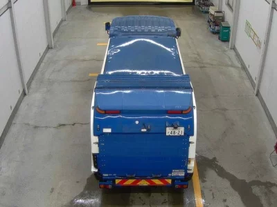 Isuzu ELF  с аукциона в Японии