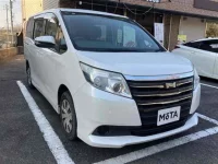 Toyota NOAH лот № 1068 оценка R  с аукциона в Японии 3