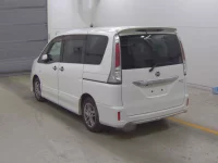 Nissan SERENA лот № 8550 оценка 3  с аукциона в Японии 1