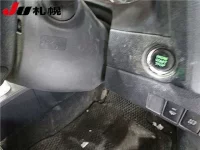 Toyota AURIS лот № 2120 оценка 3  с аукциона в Японии 3