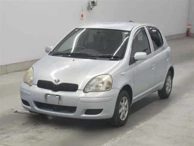 Toyota VITZ  с аукциона в Японии