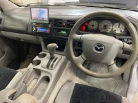 Mazda BONGO FRIENDEE лот № 2473 оценка RA  с аукциона в Японии 4