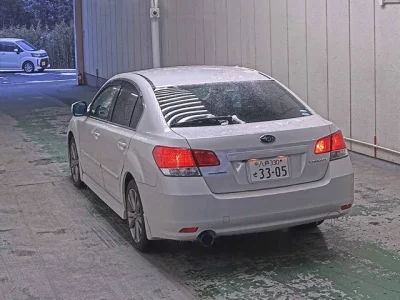 Subaru LEGACY B4  с аукциона в Японии
