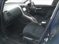 Toyota AURIS лот № 4052 оценка 3.5  с аукциона в Японии 2