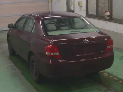 Toyota COROLLA AXIO  с аукциона в Японии