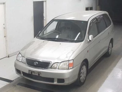 Toyota GAIA  с аукциона в Японии