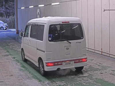Daihatsu Atrai Wagon  с аукциона в Японии