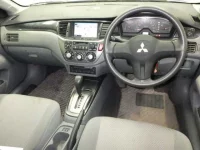 Mitsubishi LANCER лот № 1520 оценка 3  с аукциона в Японии 2