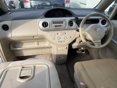 Toyota PORTE  с аукциона в Японии