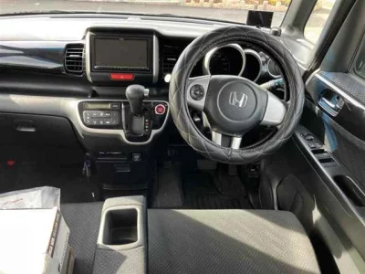 Honda N BOX PLUS