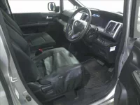 Honda STEP WAGON лот № 4063 оценка 3  с аукциона в Японии 3