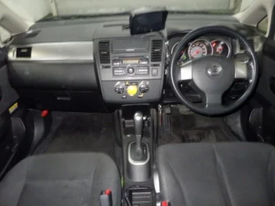 Nissan TIIDA LATIO  с аукциона в Японии