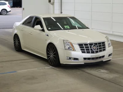 GM CADILLAC CTS  с аукциона в Японии