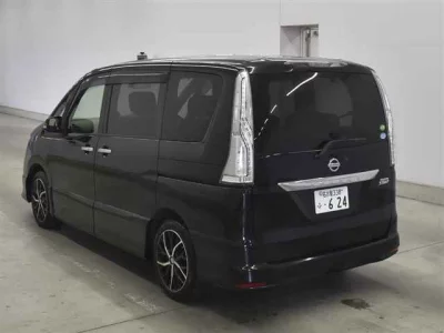 Nissan SERENA  с аукциона в Японии