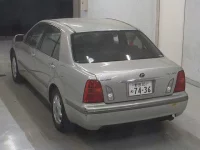 Toyota PROGRES лот № 5127 оценка R  с аукциона в Японии 1