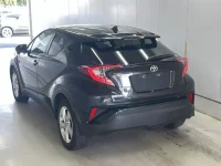 Toyota C-HR лот № 337 оценка 4  с аукциона в Японии 1