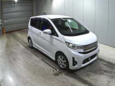 Mitsubishi EK CUSTOM