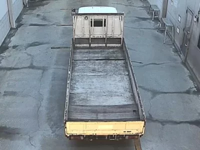 Toyota DYNA  с аукциона в Японии