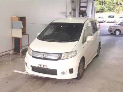 Honda FREED  с аукциона в Японии