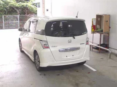Honda FREED  с аукциона в Японии