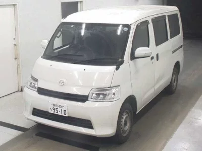 Mazda BONGO VAN  с аукциона в Японии
