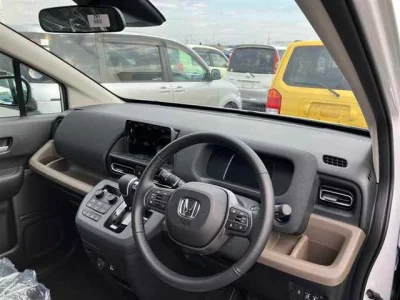 Honda FREED  с аукциона в Японии