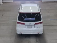 Honda ELYSION лот № 2535 оценка 4  с аукциона в Японии 2