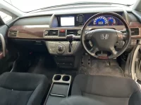 Honda ELYSION лот № 2535 оценка 4  с аукциона в Японии 4