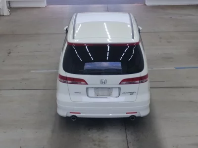 Honda ELYSION  с аукциона в Японии