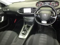 Peugeot 308 лот № 1555 оценка 3.5  с аукциона в Японии 2
