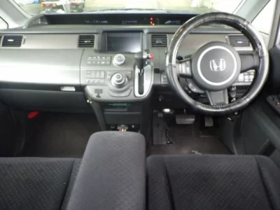 Honda STEP WAGON  с аукциона в Японии