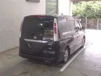 Nissan SERENA лот № 176 оценка 3.5  с аукциона в Японии 4