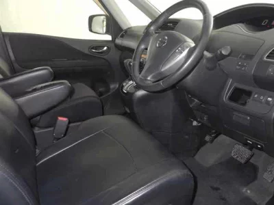 Nissan SERENA  с аукциона в Японии