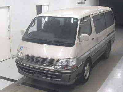 Toyota HIACE  с аукциона в Японии