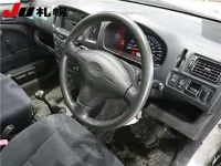 Toyota PROBOX лот № 2180 оценка 2  с аукциона в Японии 2