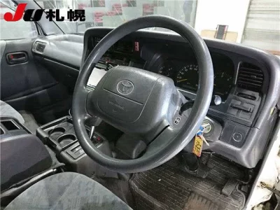 Toyota HIACE VAN  с аукциона в Японии
