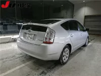 Toyota PRIUS лот № 2177 оценка 3.5  с аукциона в Японии 1
