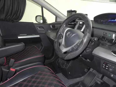 Honda FREED  с аукциона в Японии