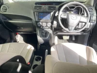 Mazda PREMACY лот № 1306 оценка 3.5  с аукциона в Японии 3