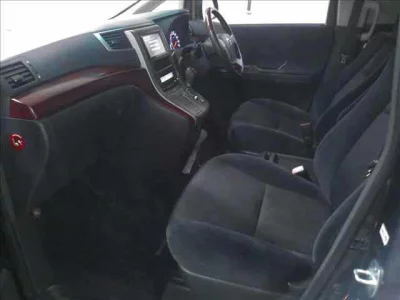 Toyota VELLFIRE  с аукциона в Японии