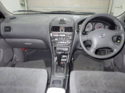 Nissan SUNNY  с аукциона в Японии