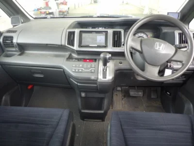 Honda STEP WAGON  с аукциона в Японии