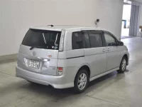 Toyota ISIS лот № 25212 оценка 3.5  с аукциона в Японии 4