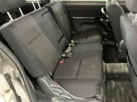 Toyota ISIS лот № 25212 оценка 3.5  с аукциона в Японии 7