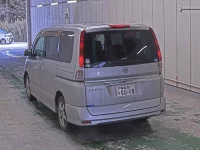 Nissan SERENA лот № 6215 оценка 3.5  с аукциона в Японии 1