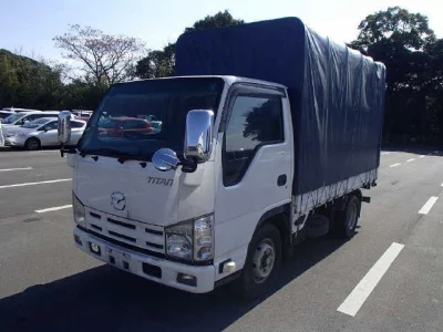 Mazda TITAN  с аукциона в Японии