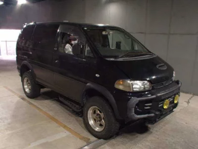 Mitsubishi DELICA  с аукциона в Японии