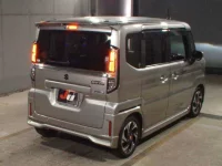 Suzuki SPACIA лот № 3 оценка 4.5  с аукциона в Японии 4